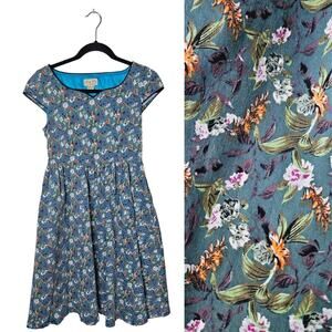 Lindy Bop Retro Pin Up Rockabilly Fit and Flare Floral Swing Dress Size Small